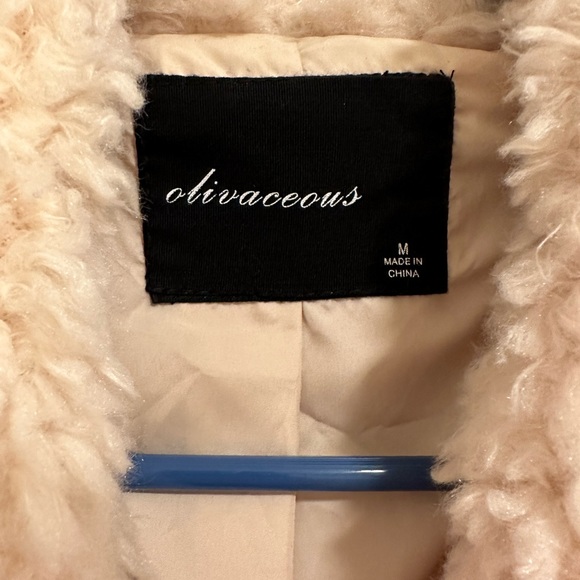 Faux Fur coat. Size M. - Picture 3 of 7